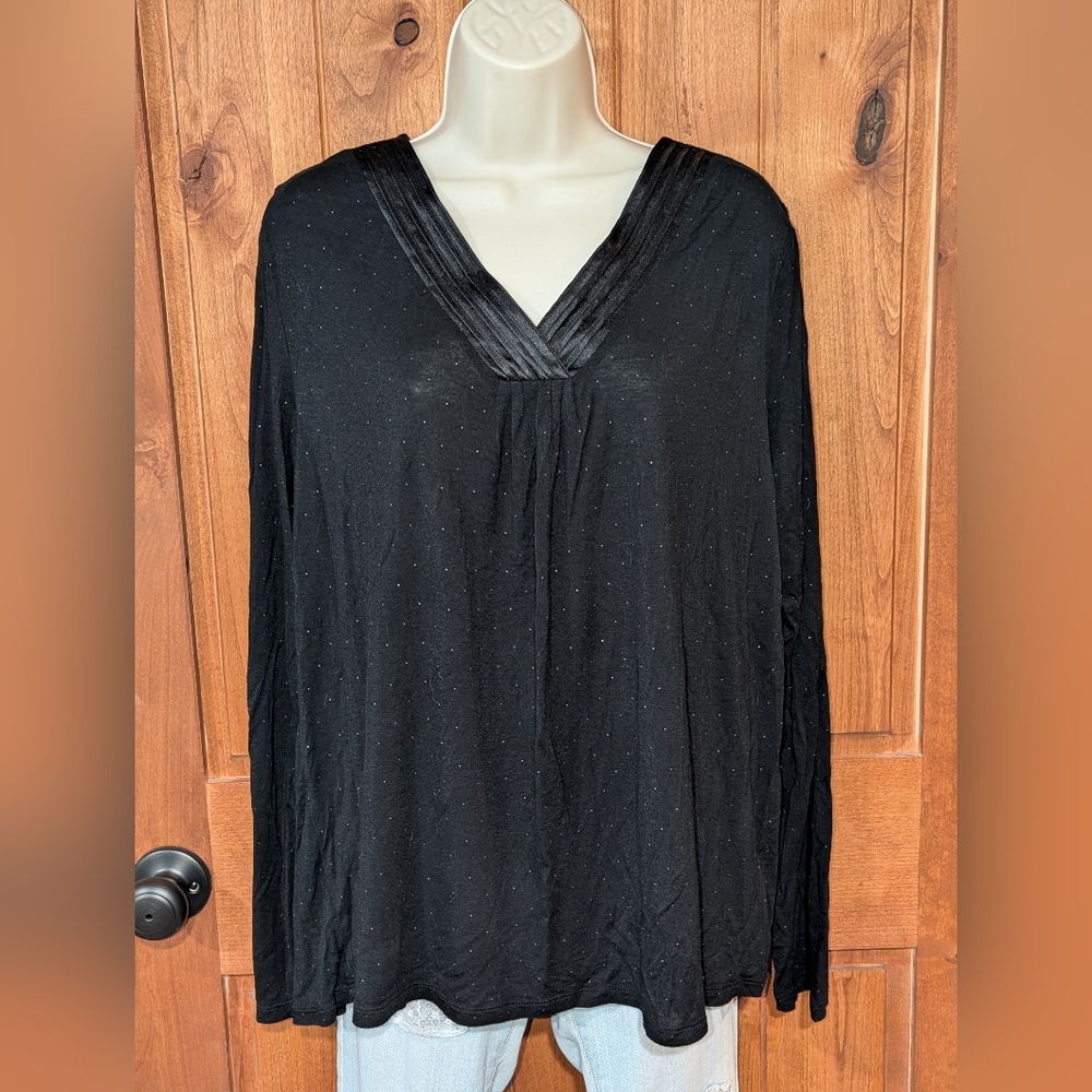 Apt. 9 Black Speckled Top With Satin Neckline